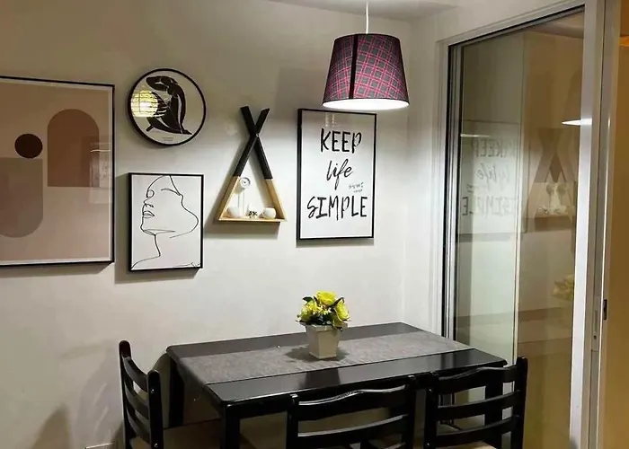 Azure Staycation By Cornelia Apartamento